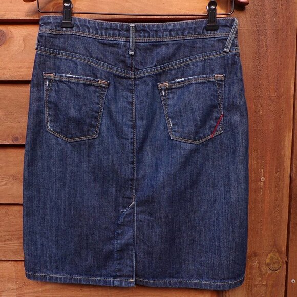 Banana Republic Denim Mini Above Knee Skirt. Front & Back Pockets. Size 0. EUC. - Picture 4 of 6